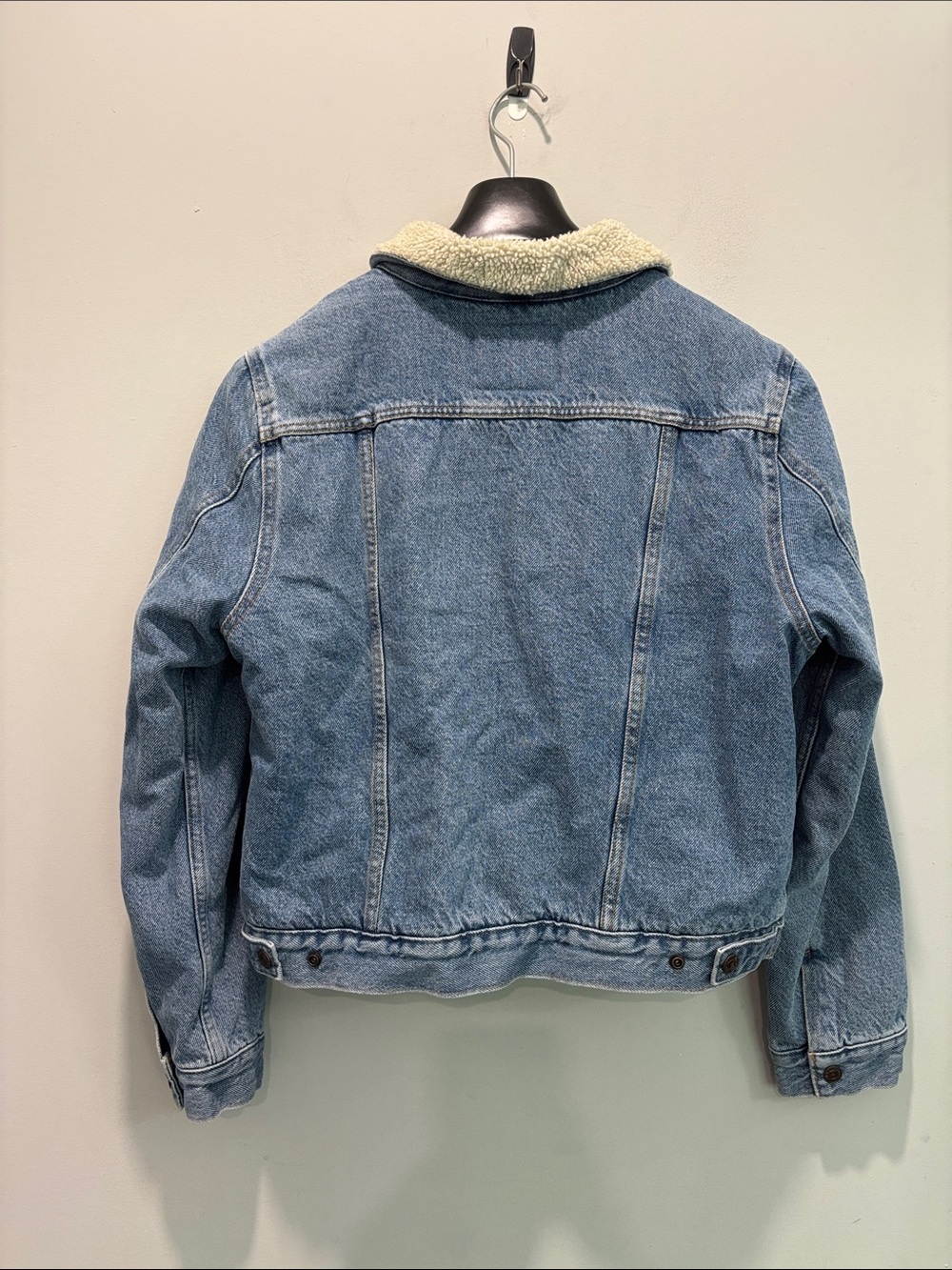 Levi’s Women’s Blue Denim Sherpa Jacket Cream Collar Trucker Size xl - Picture 8 of 15